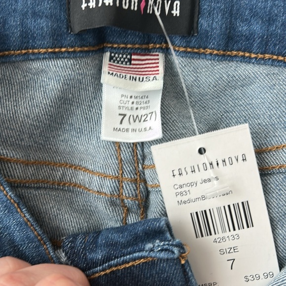 Fashion Nova Canopy Jeans - Picture 11 of 12